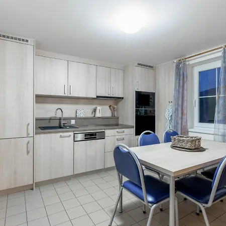Hill 60 By Interhome Cista (Hradec Kralove)