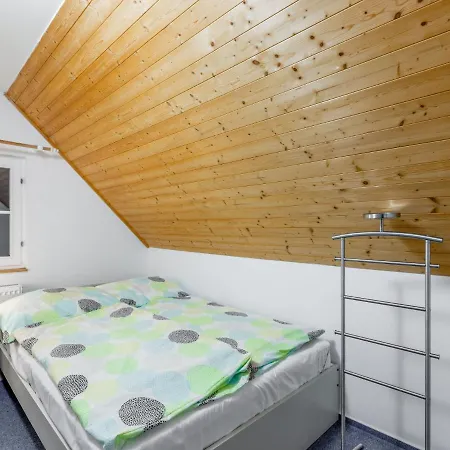 Hill 60 By Interhome Cista (Hradec Kralove)