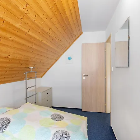 Hill 60 By Interhome